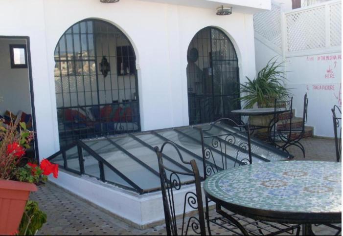Hostel The Atlas Lion Tanger Extérieur photo